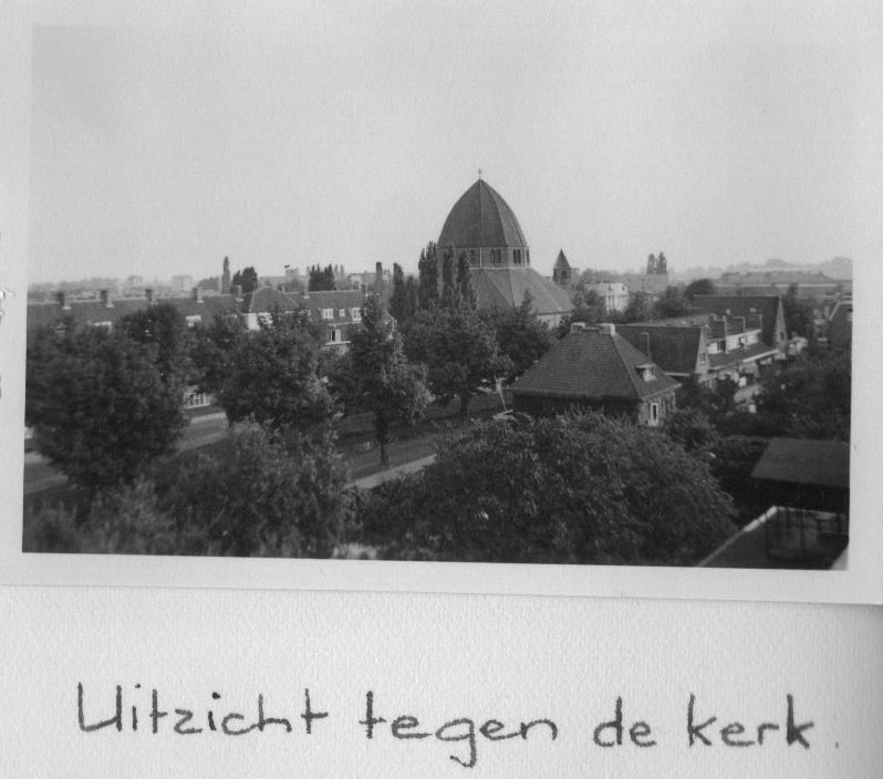 uitzicht tegen de kerk